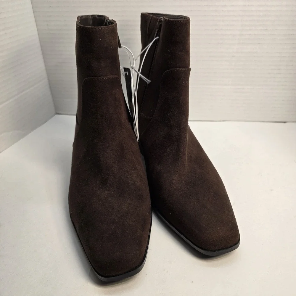 Women's Coral Boots with‎ Memory Foam Insole – Universal Thread Size 7